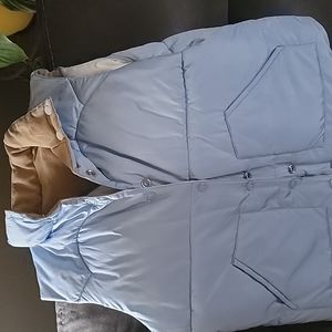 Roper reversible puffy vest size medium, in new condition